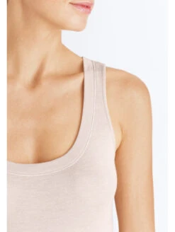 HANRO Débardeur Vanille SOIE ET CACHEMIRE 7 HANRO Débardeur Vanille SOIE ET CACHEMIRE -sous-vêtement boutique debardeur vanille soie et cachemire 1