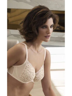 Wacoal Soutien-gorge Grand Maintien LACE ESSENTIEL